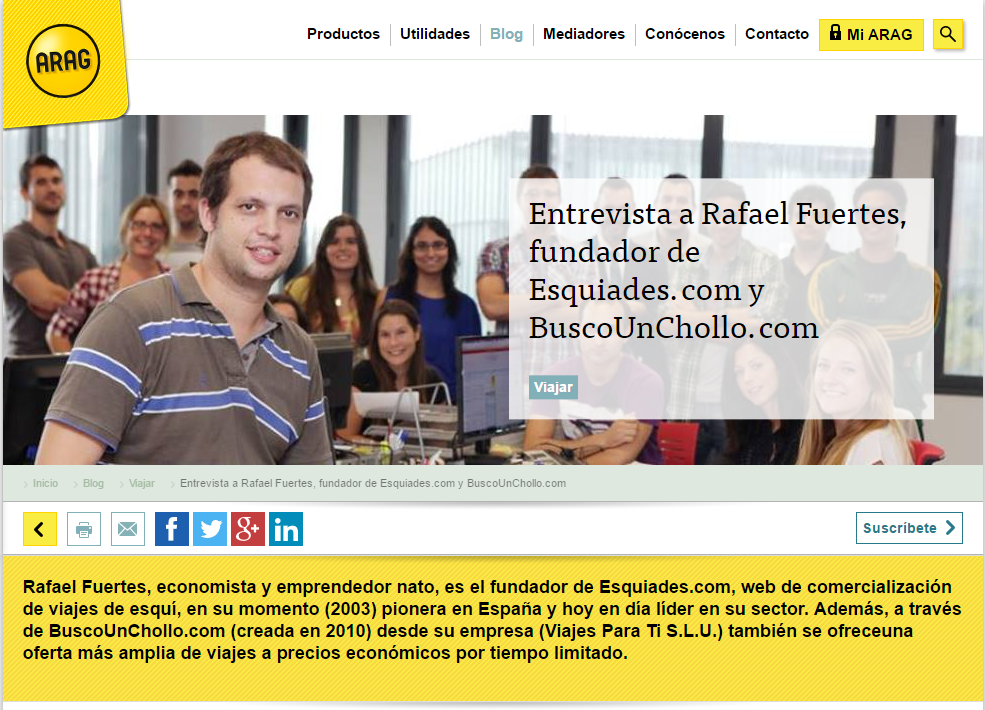 Nota de ARAG al fundador de Buscounchollo.com foto de Rafael Fuertes en primer plano y detrás los empleados en la oficina