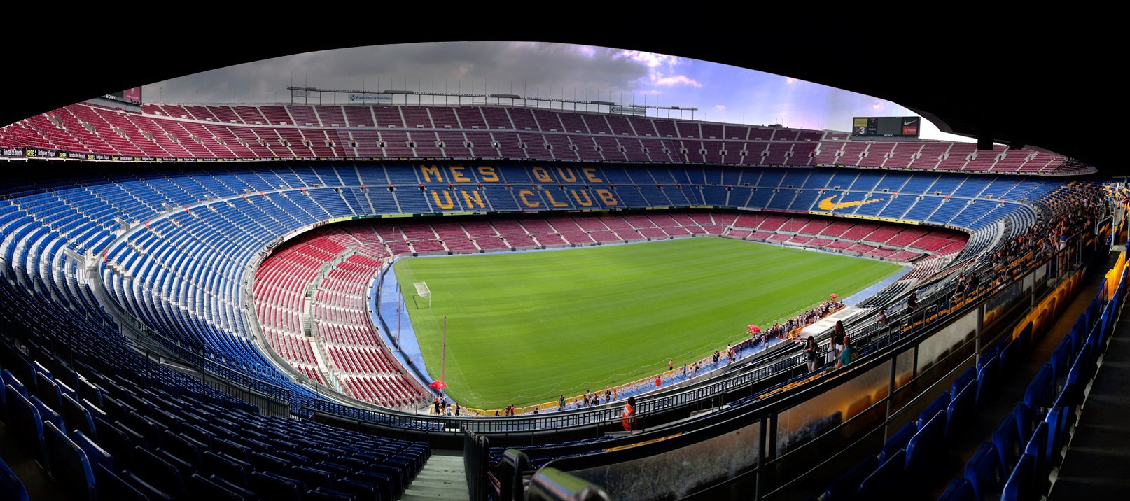 imagen panorámica desde una platea del estadio del Barcelona