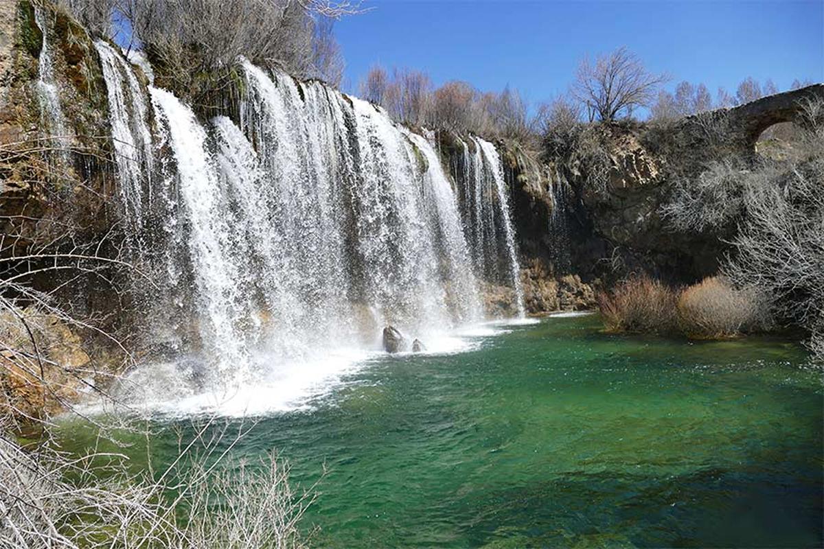 Cascadas y barrancos impresionantes