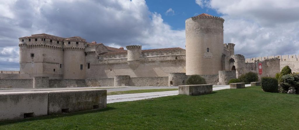 Castillo de los Duques de Alburquerque en Cuéllar, Segovia