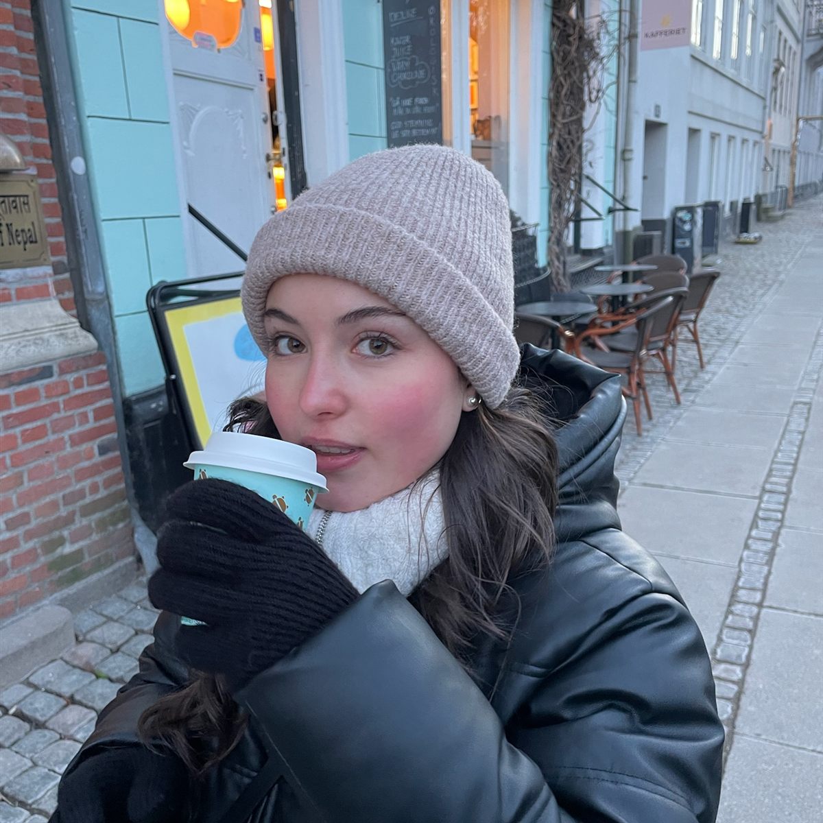 Compañera del equipo de BuscoUnChollo en una escapada urbana a Copenhague