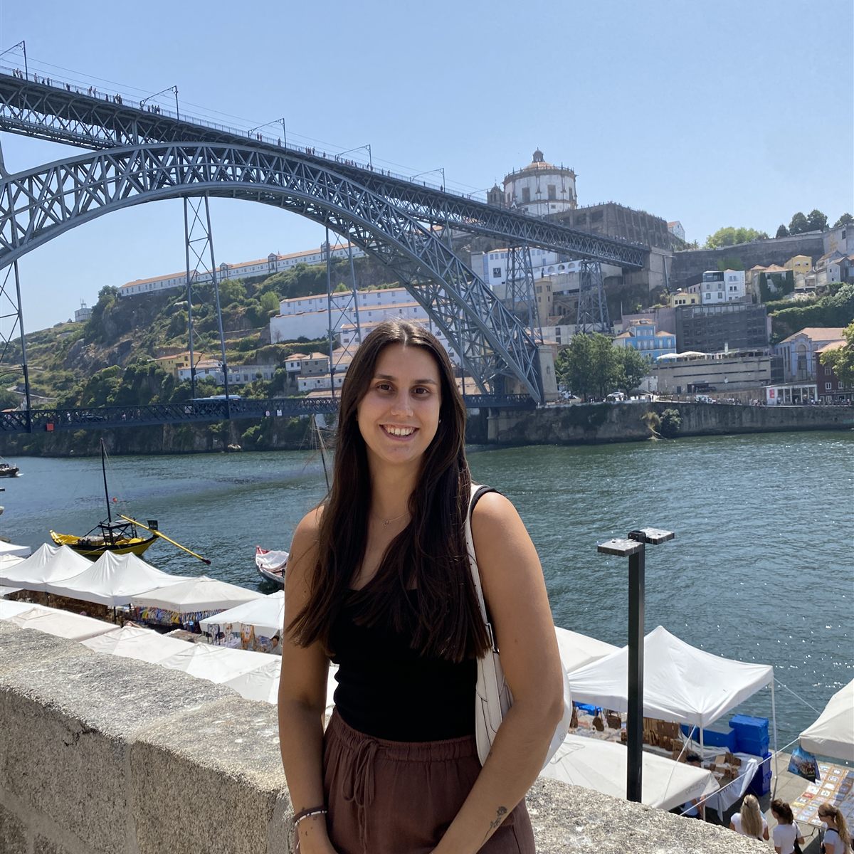 Compañera del equipo de BuscoUnChollo en una escapada urbana a Oporto
