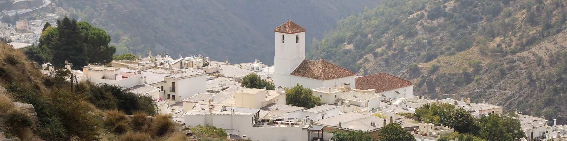 Capileira, pueblo auténtico de las Alpujarras en Sierra Nevada